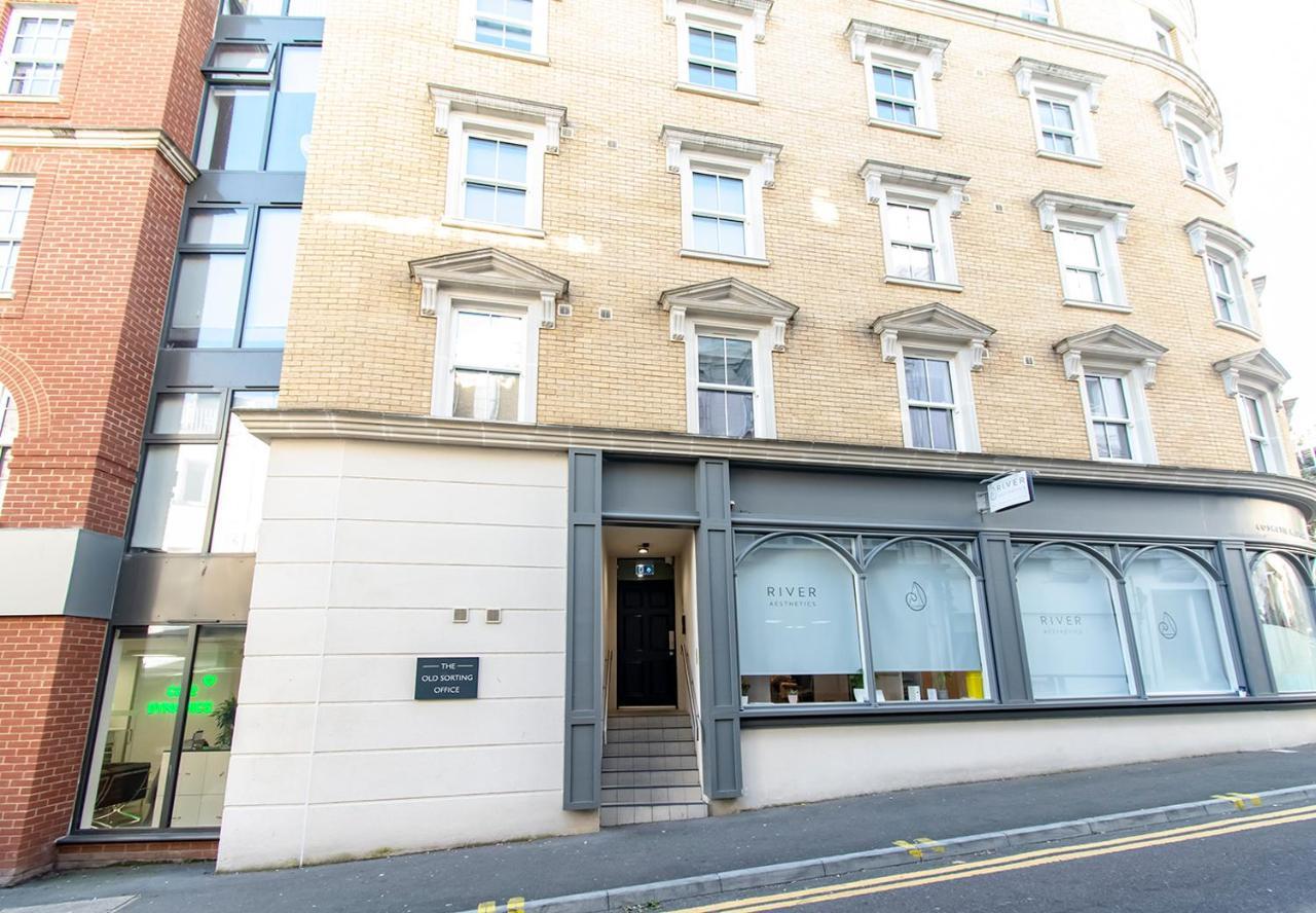 Modern 1 Bed Flat 2 Mins Walk From Restaurants Bars Clubs & Beach! Wow! Apartamento Bournemouth Exterior foto
